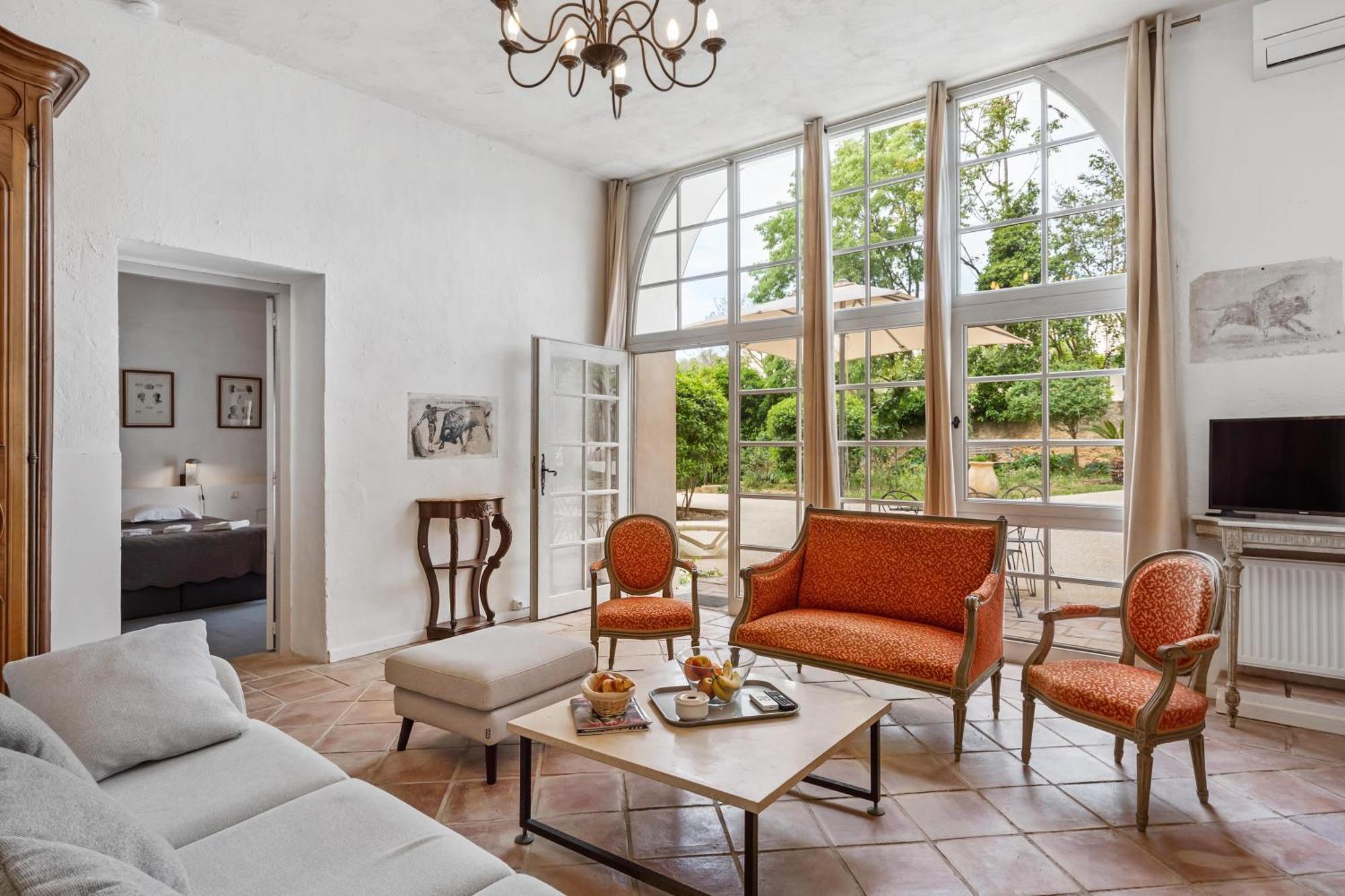 Chateau Hermitage De Combas Aparthotel Servian Esterno foto