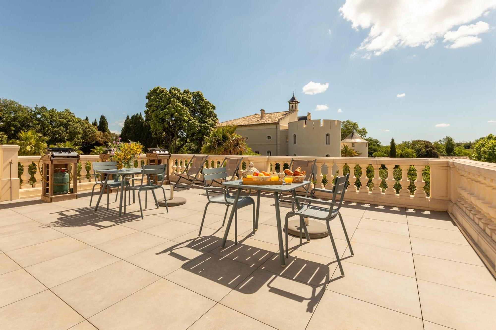 Chateau Hermitage De Combas Aparthotel Servian Esterno foto