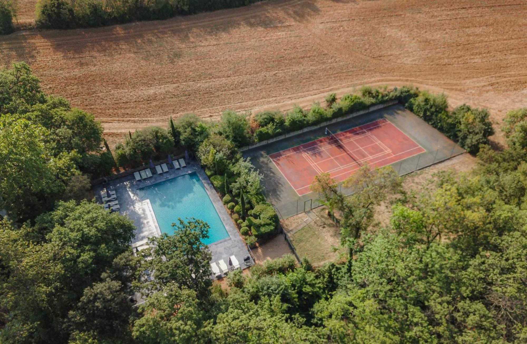 Chateau Hermitage De Combas Aparthotel Servian Esterno foto