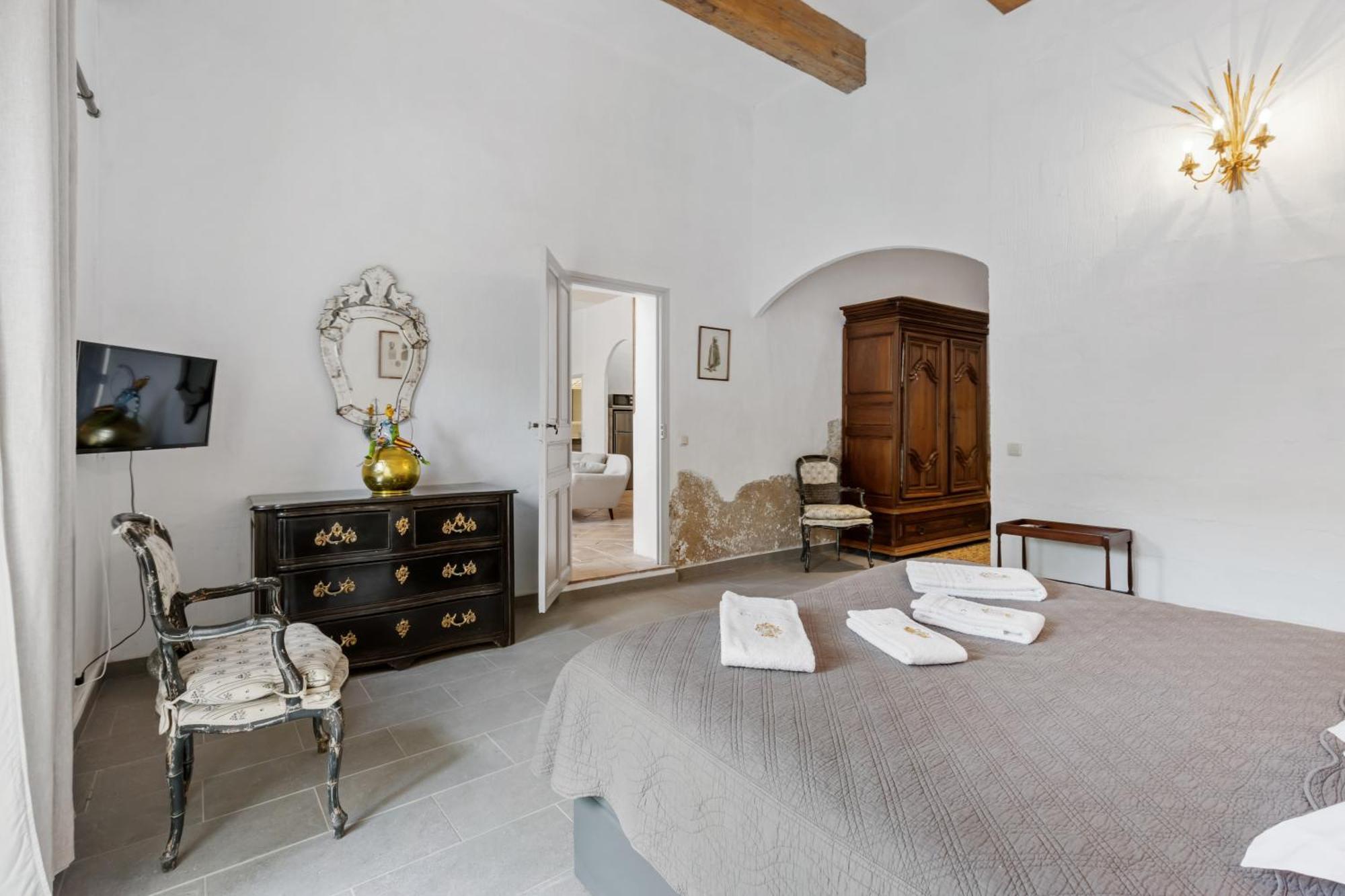 Chateau Hermitage De Combas Aparthotel Servian Camera foto