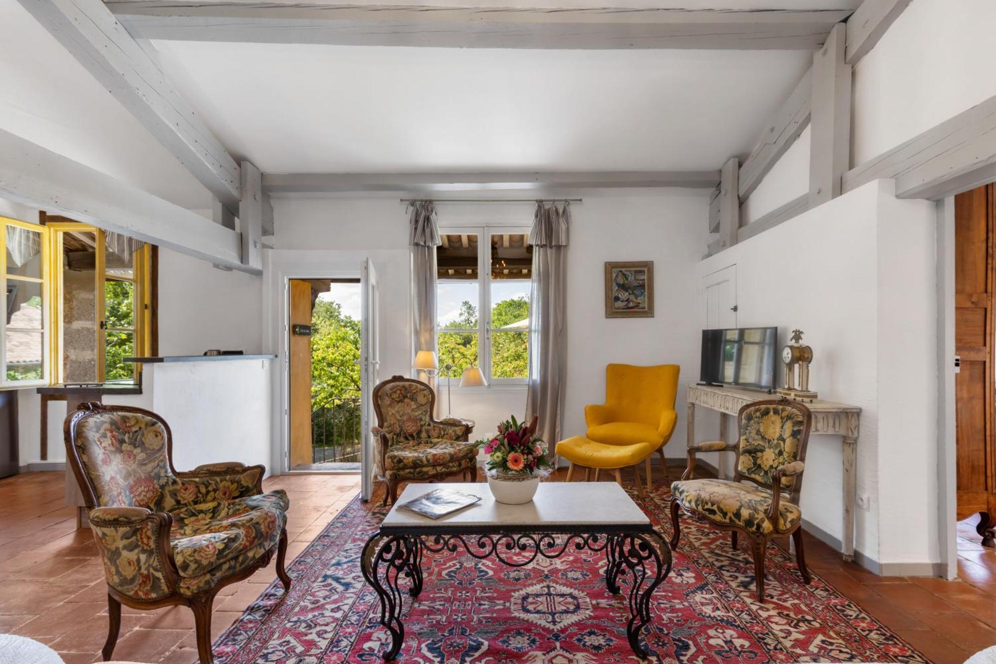 Chateau Hermitage De Combas Aparthotel Servian Esterno foto
