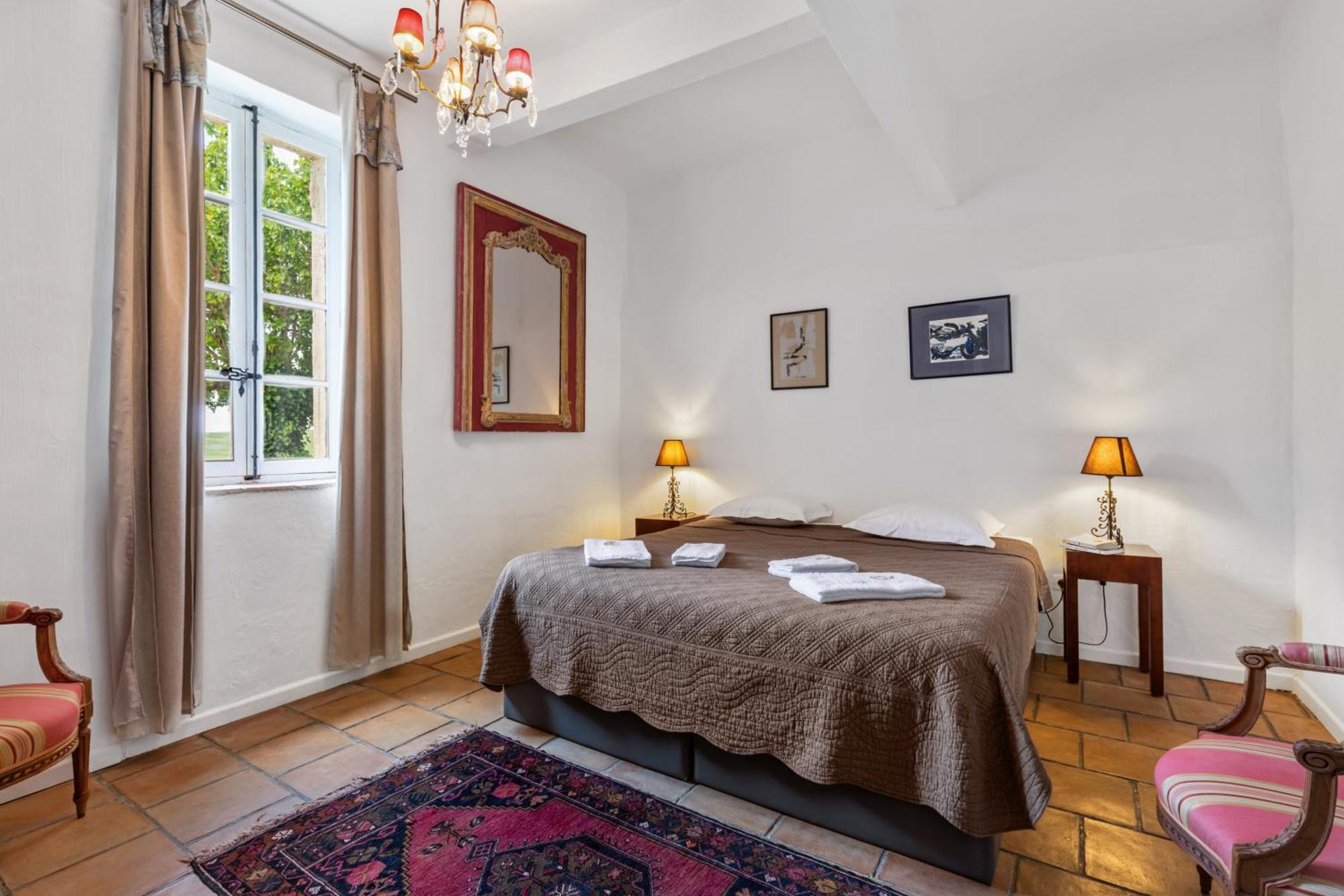 Chateau Hermitage De Combas Aparthotel Servian Esterno foto