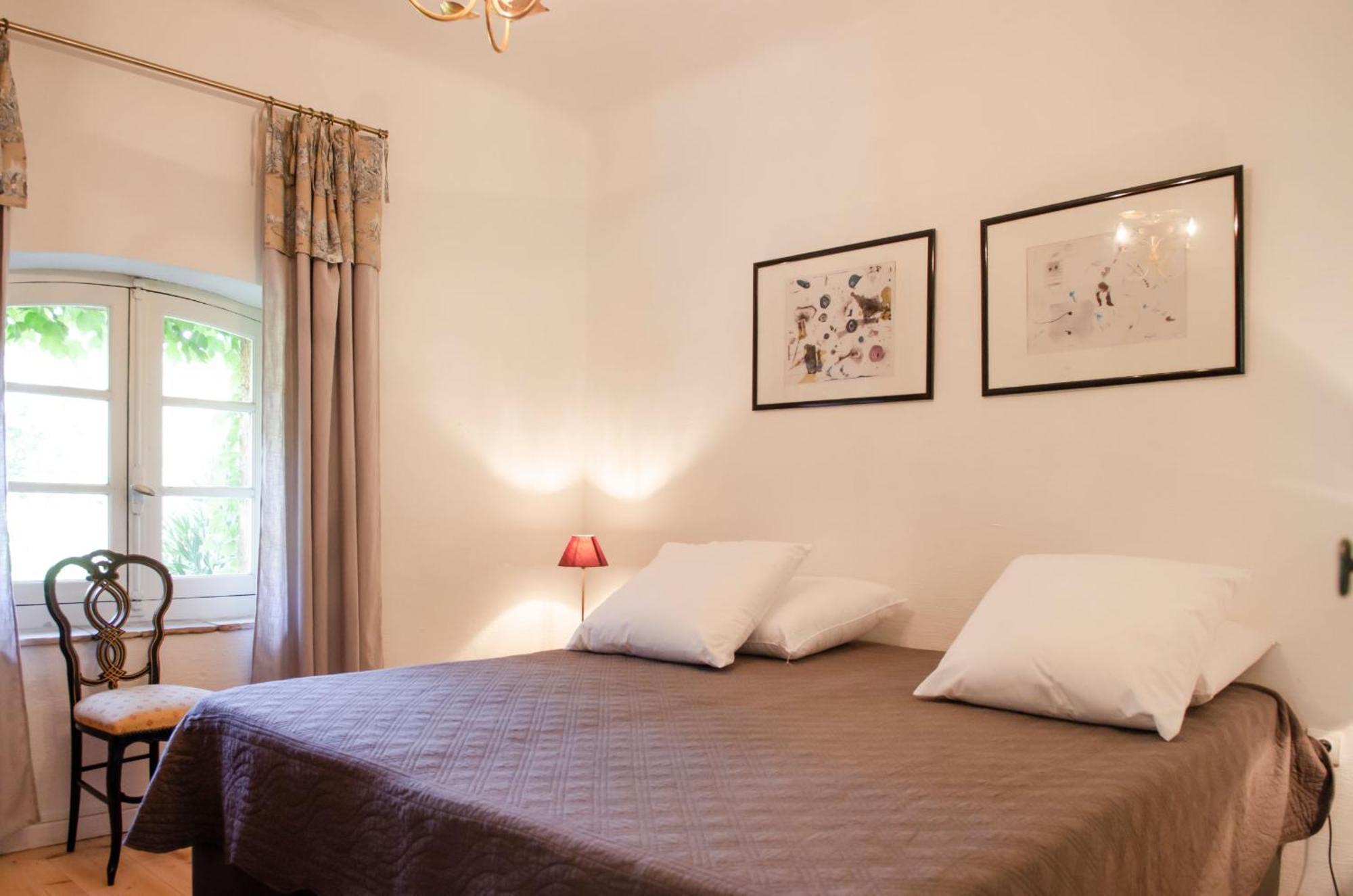 Chateau Hermitage De Combas Aparthotel Servian Esterno foto