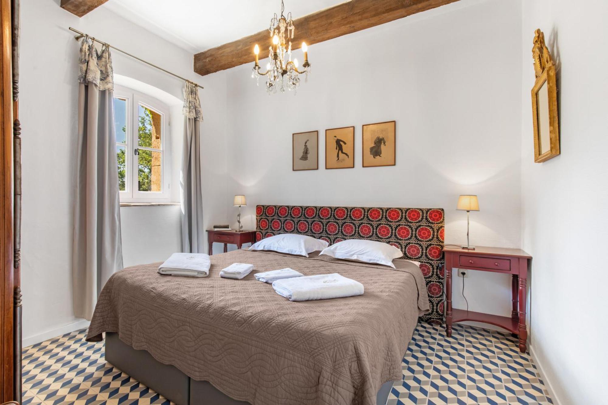 Chateau Hermitage De Combas Aparthotel Servian Esterno foto