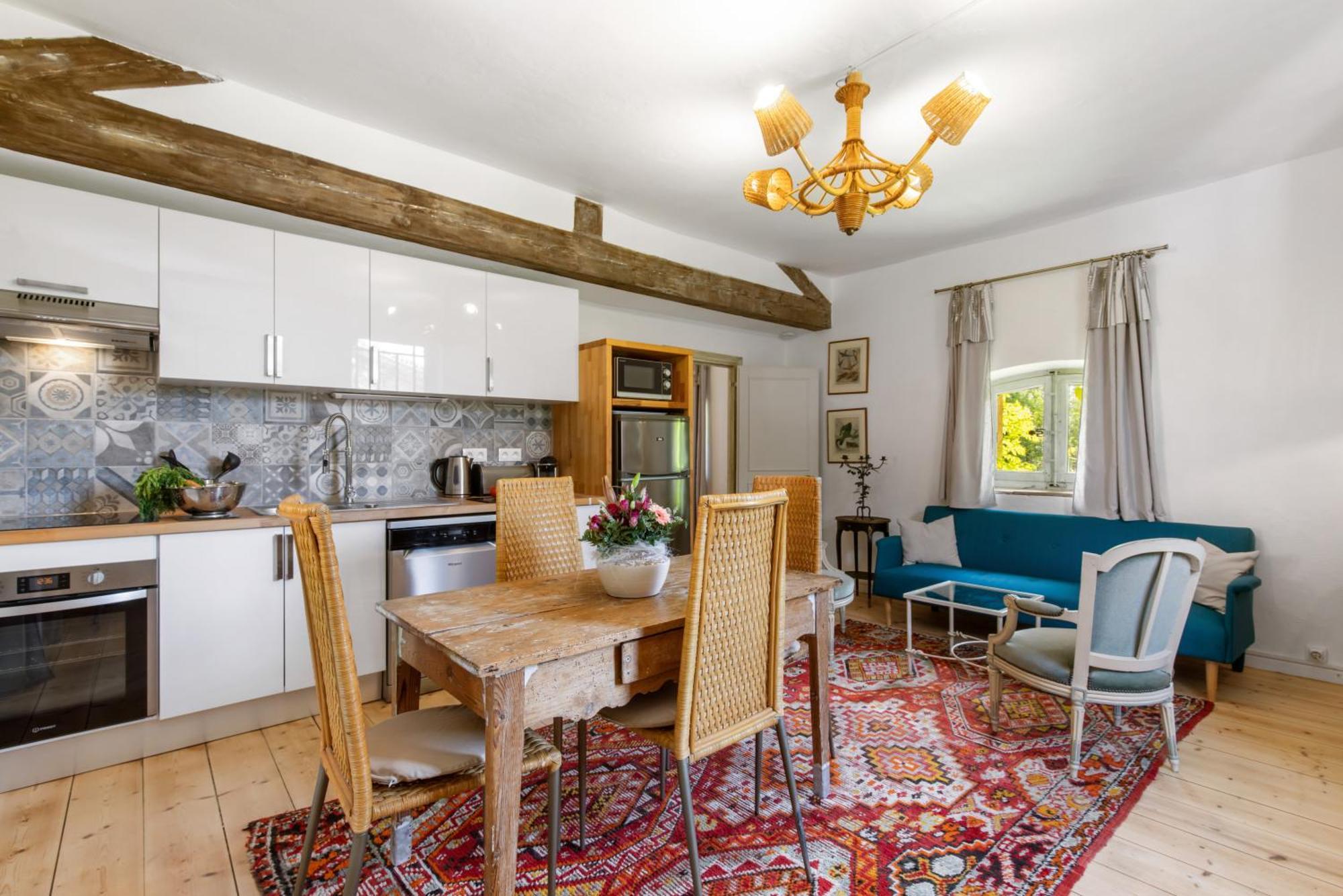 Chateau Hermitage De Combas Aparthotel Servian Esterno foto